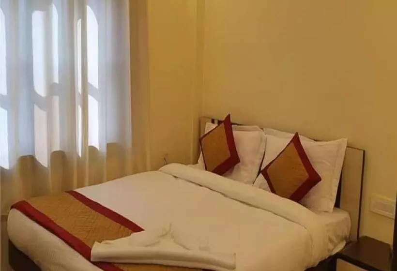 ホテル Gokul Raj By Wb S