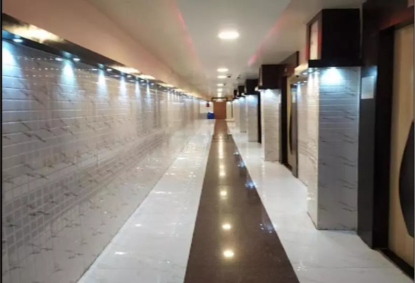 ホテル Gokul Raj By Wb S