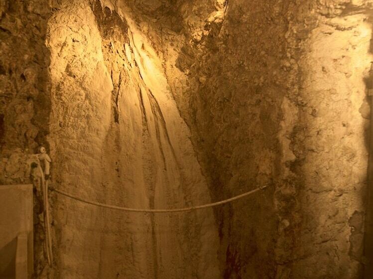 هتل Niccolo  V   Terme Dei Papi