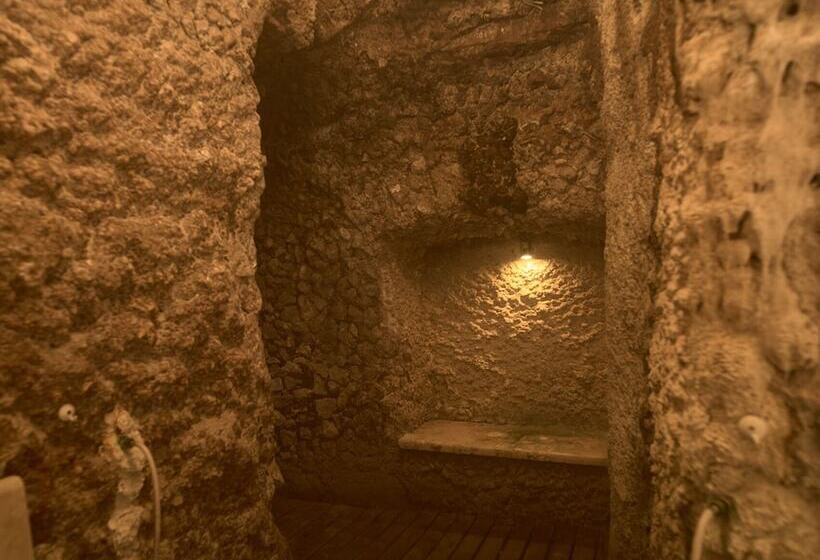 هتل Niccolo  V   Terme Dei Papi