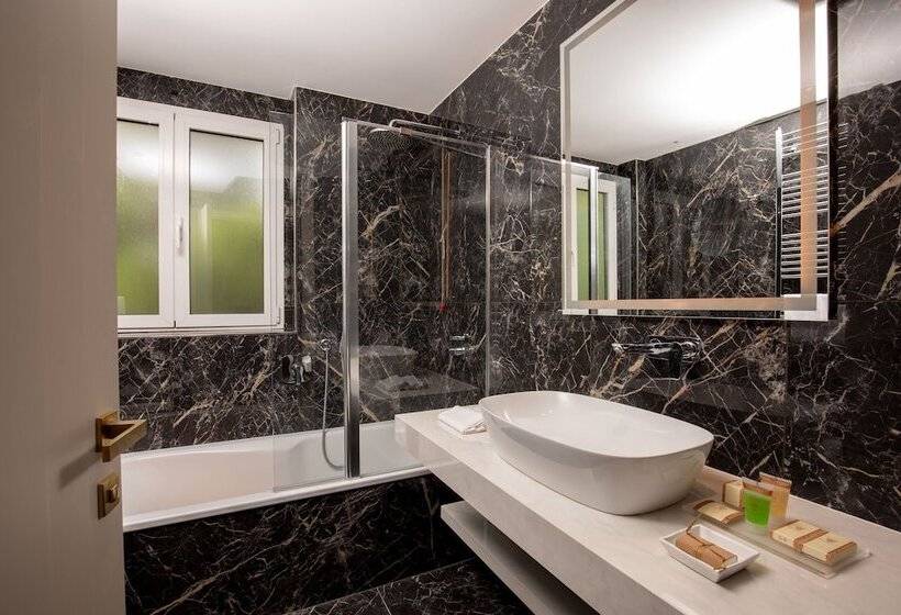 هتل Niccolo  V   Terme Dei Papi