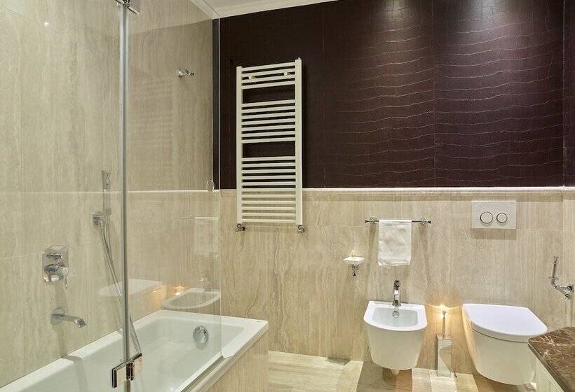 هتل Niccolo  V   Terme Dei Papi