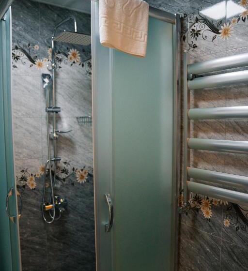 هتل The Clocktower