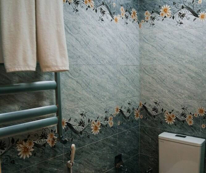 هتل The Clocktower