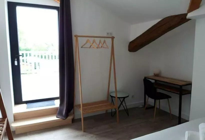 Aamiaismajoitus (B&B) L'expression