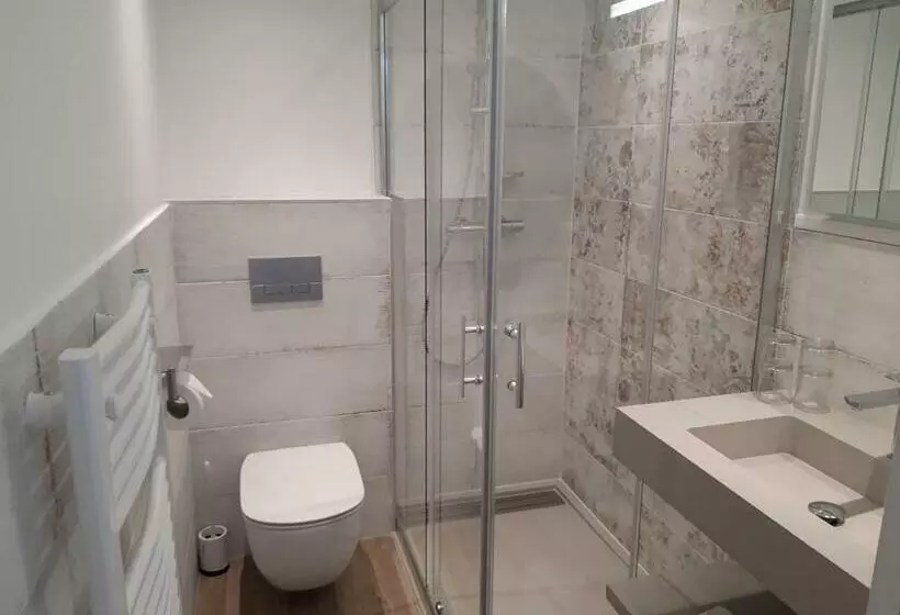 Aamiaismajoitus (B&B) L'expression