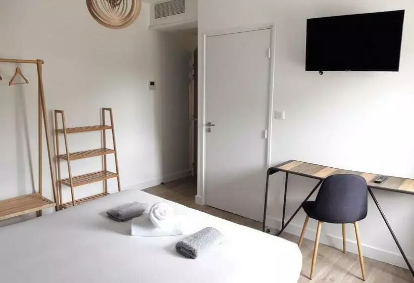 Aamiaismajoitus (B&B) L'expression