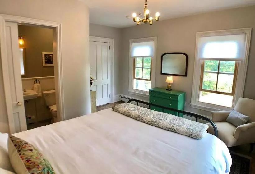 Aamiaismajoitus (B&B) Mill Pond Inn