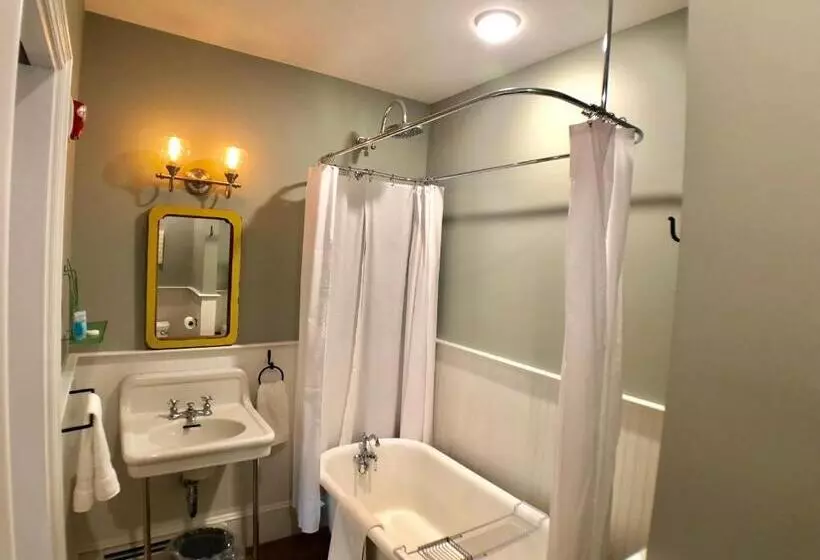 Aamiaismajoitus (B&B) Mill Pond Inn