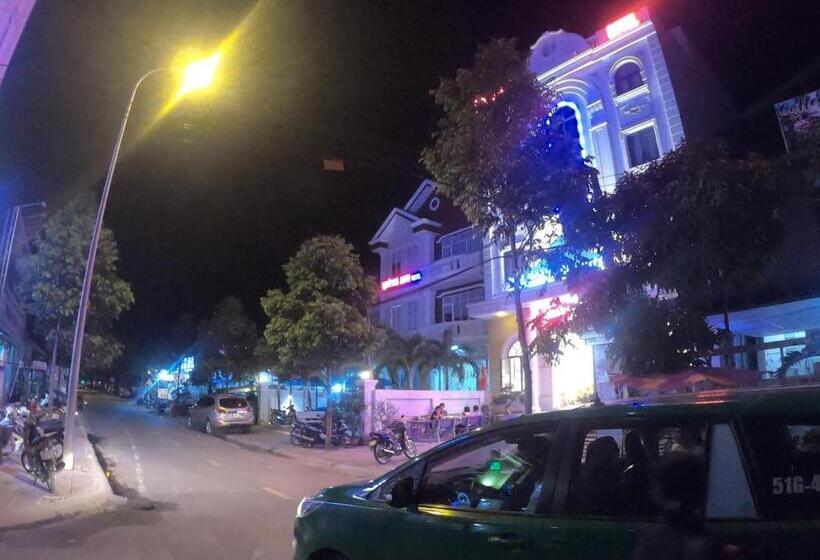 Hoàng Gia Hotel Côn đảo