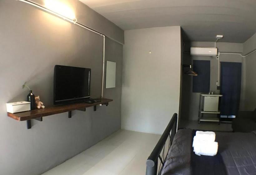 酒店 Laan Rab Lom Home & Cafe