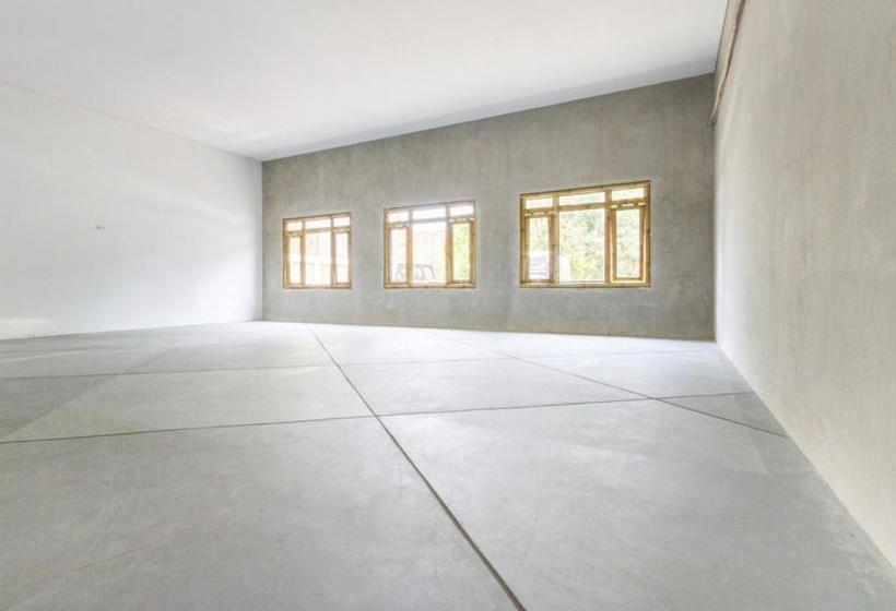 فندق Oyo 2944 Sukawana Travel Hub Guest House