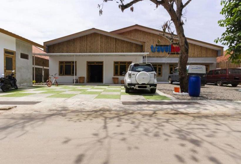 فندق Oyo 2944 Sukawana Travel Hub Guest House