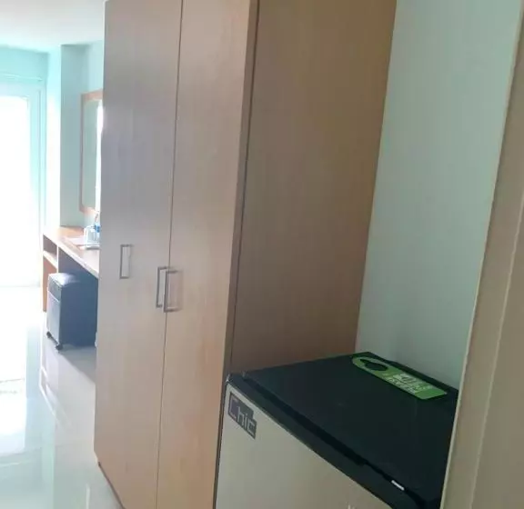 Hotelli Taragrand Donmuang Airport