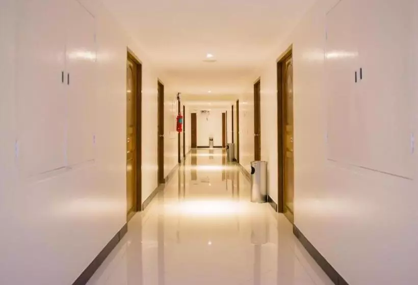 Hotelli The Holidays Hill Betong