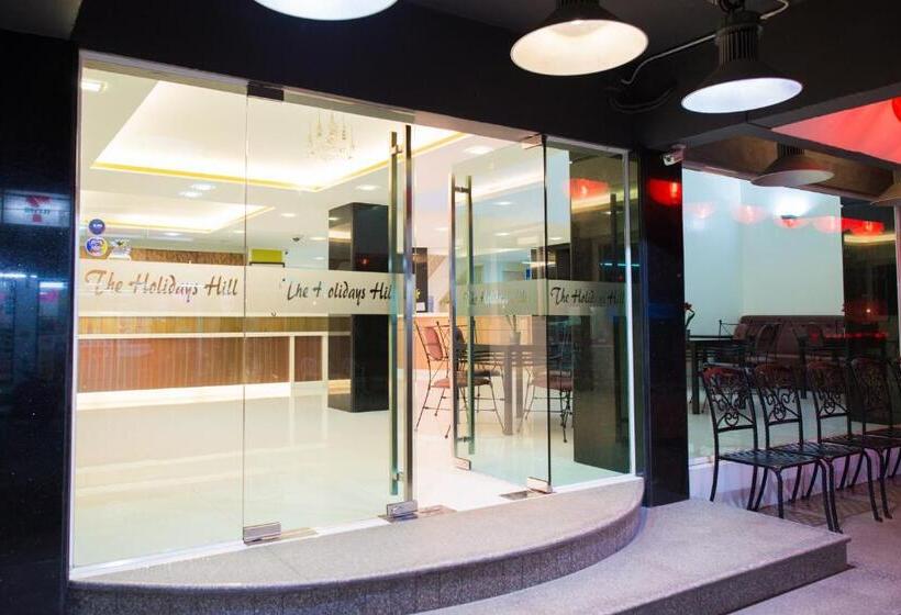 Отель The Holidays Hill Betong