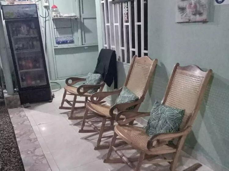 ペンション Posada Green Sea San Luis