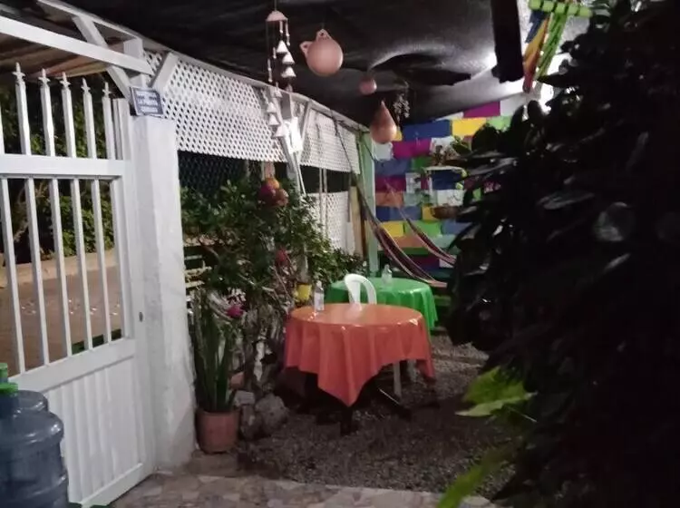 ペンション Posada Green Sea San Luis