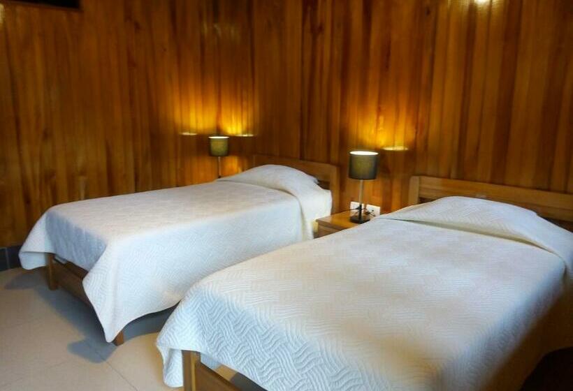 펜션 Hostal La Maison Canadiense