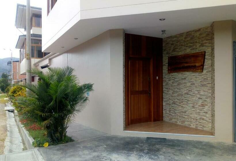 펜션 Hostal La Maison Canadiense