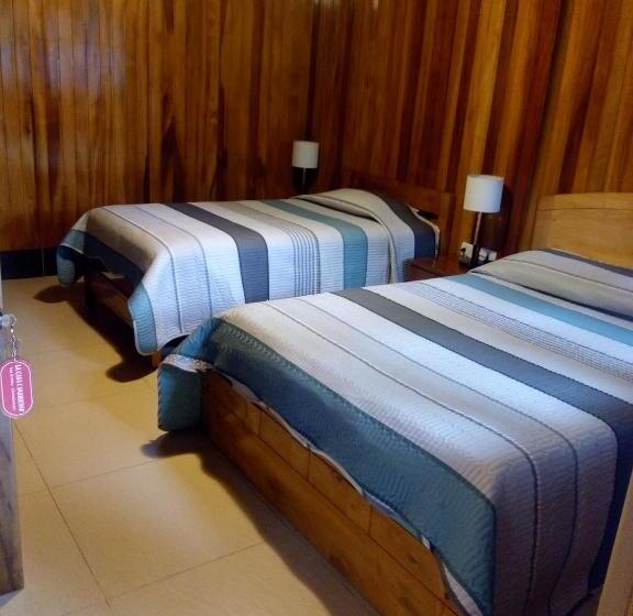 펜션 Hostal La Maison Canadiense