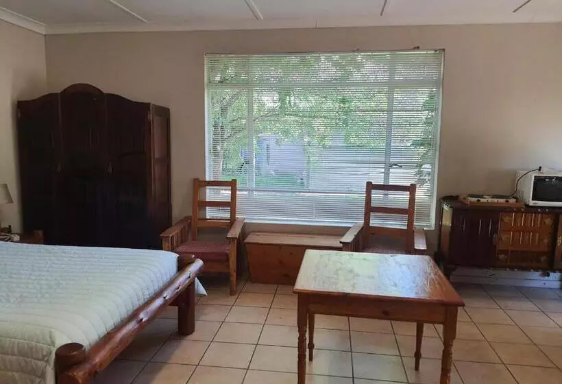 Majatalo Lord Fraser Guest House