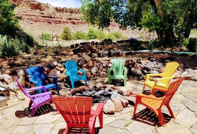 فندق صغير 2 Cranes Inn   Zion