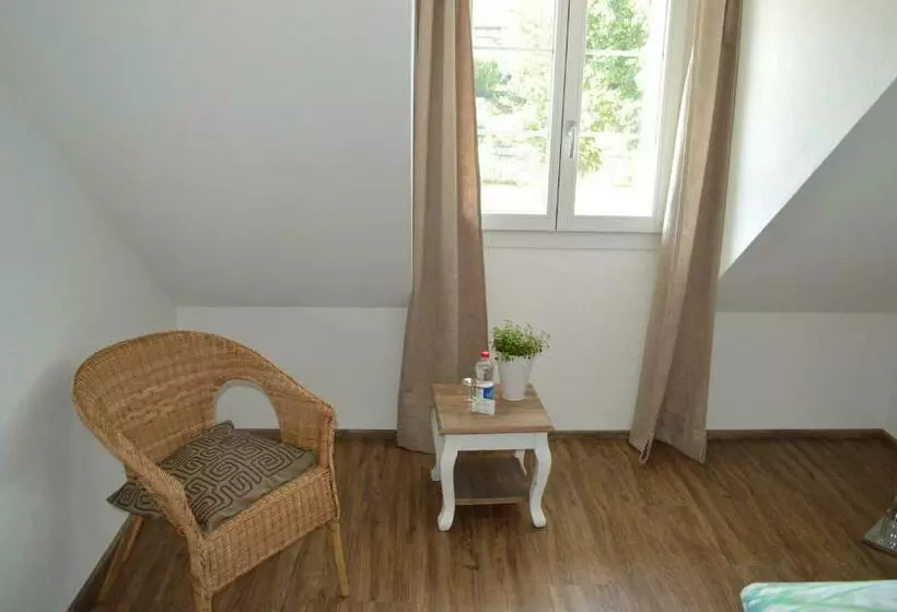 ベッドアンドブレックファースト Bnb Zum Schlüssel