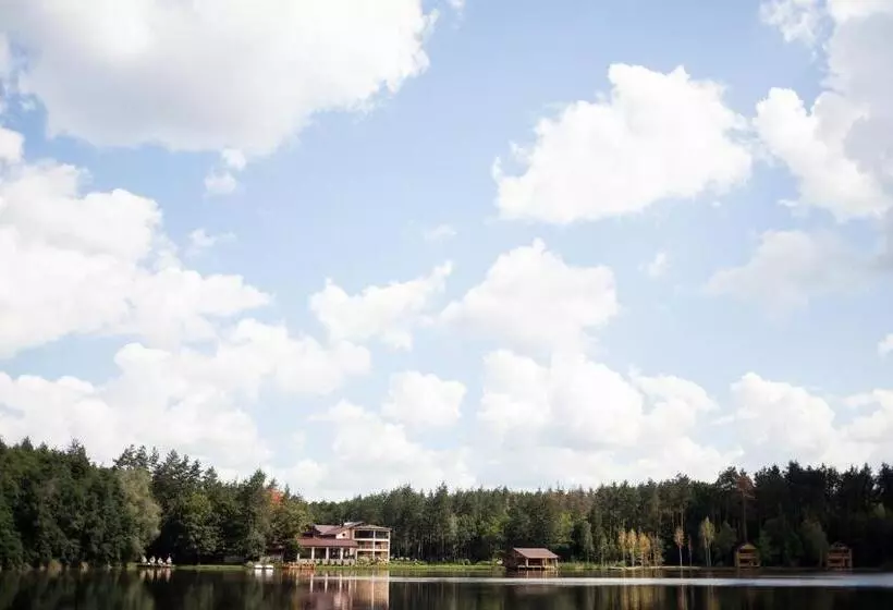 ホテル Charivne Ozero