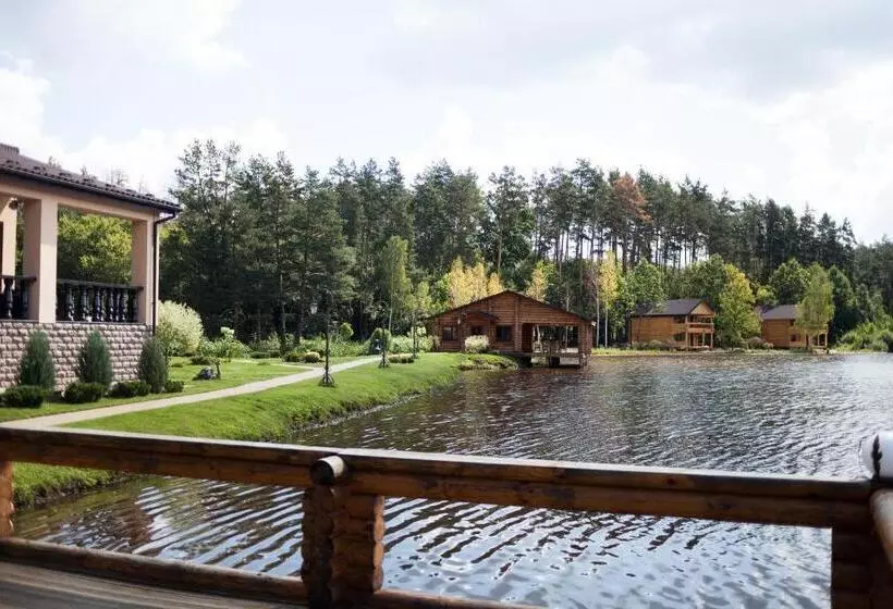 ホテル Charivne Ozero