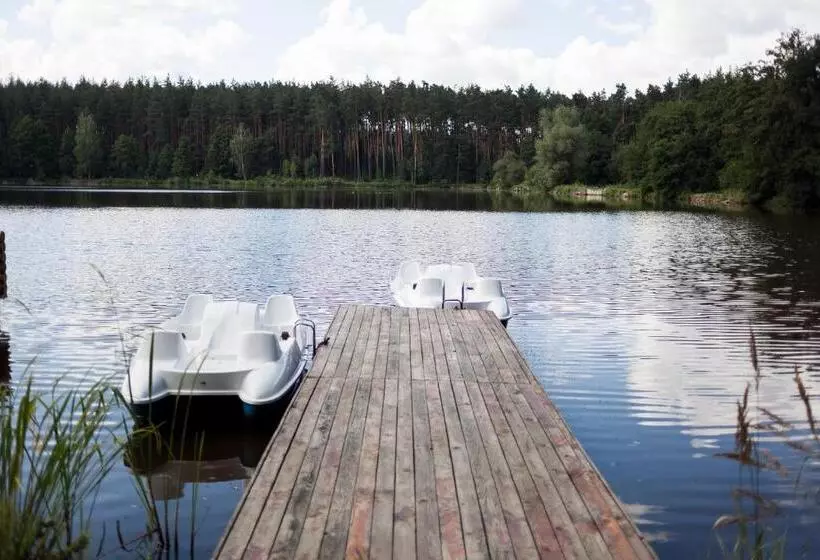 ホテル Charivne Ozero