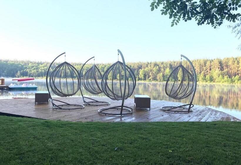 Отель Charivne Ozero