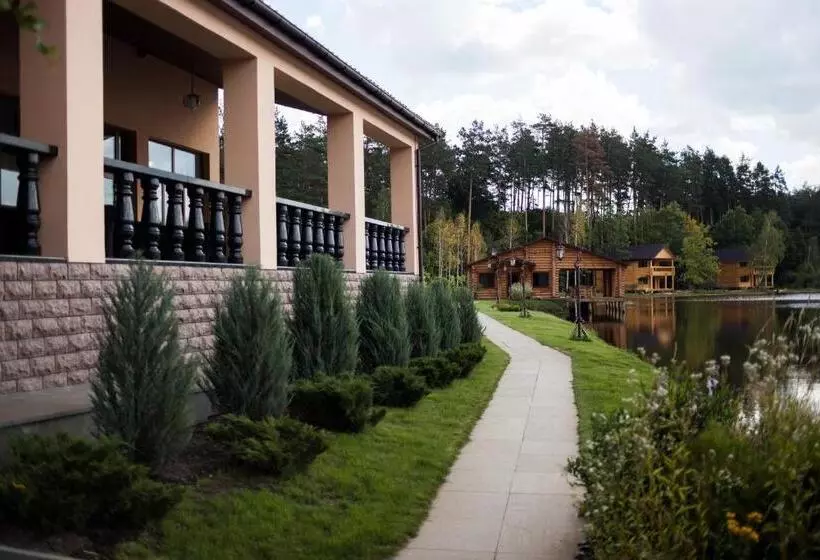 ホテル Charivne Ozero