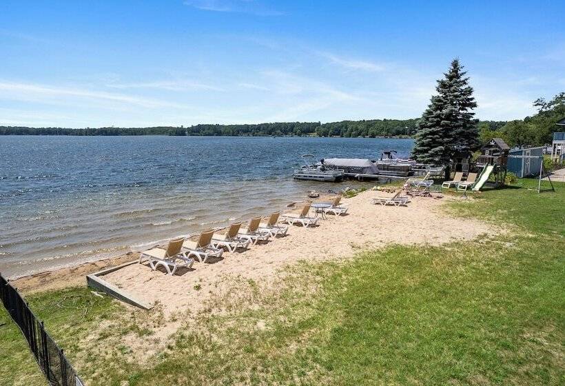 فندق Fife Lake Lodge