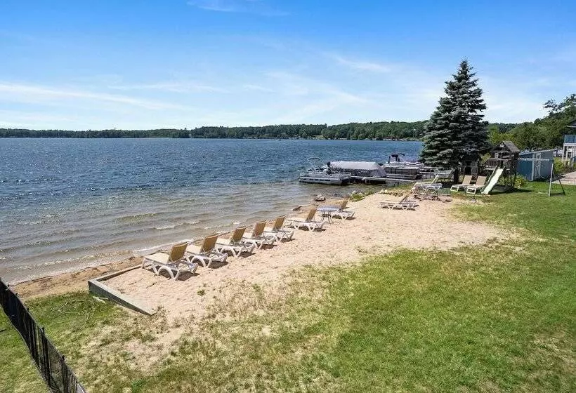 Hotelli Fife Lake Lodge