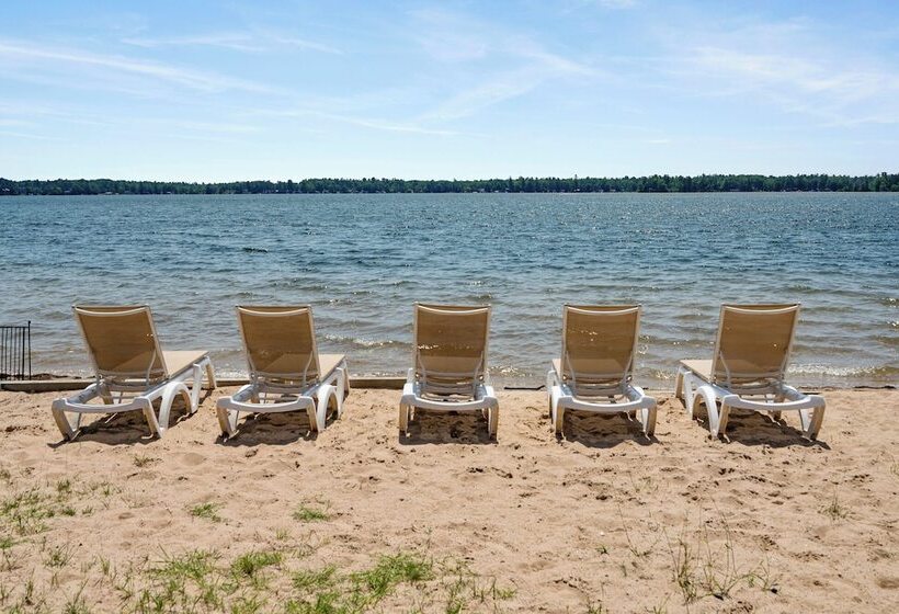 فندق Fife Lake Lodge