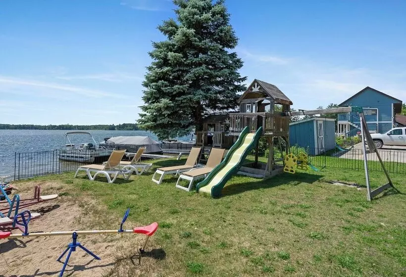 Hotelli Fife Lake Lodge