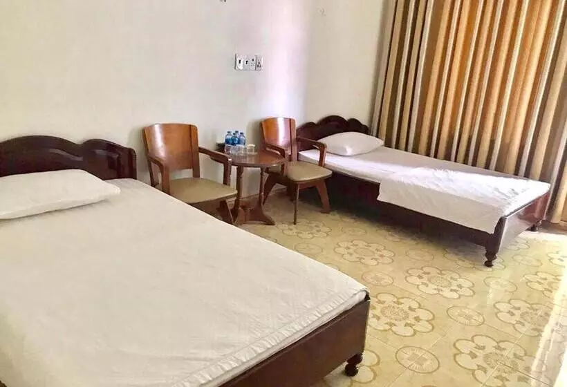 هتل Nhà Khách T284