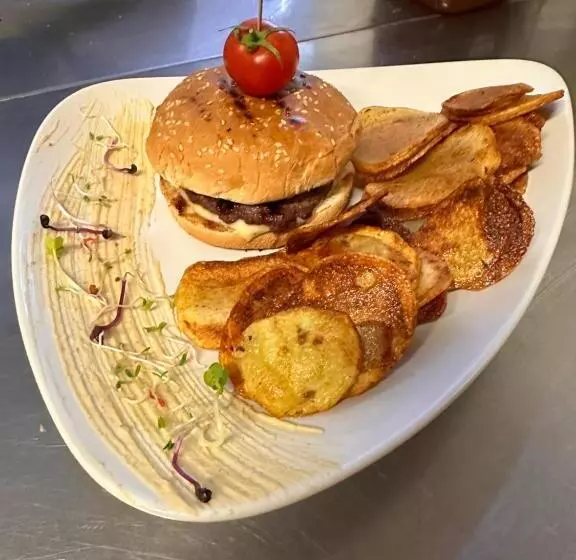 هتل Oppium Restaurant & Garden