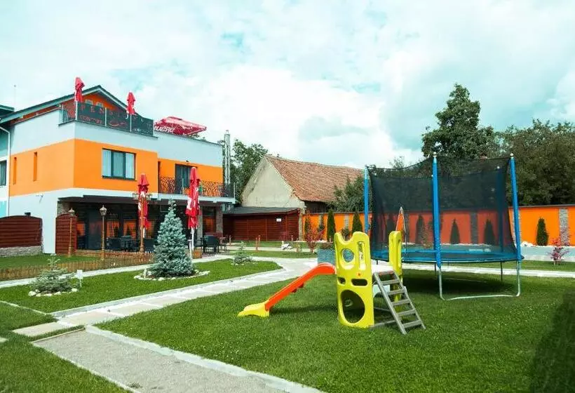 Hotelli Pensiune Confort Morosanu