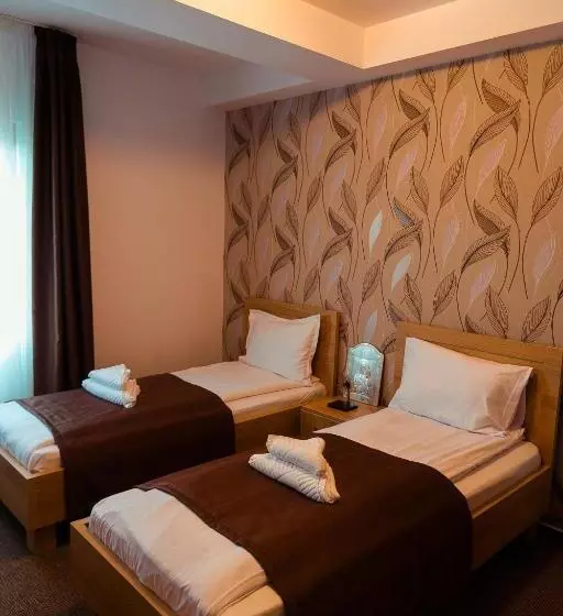 Hotelli Pensiune Confort Morosanu