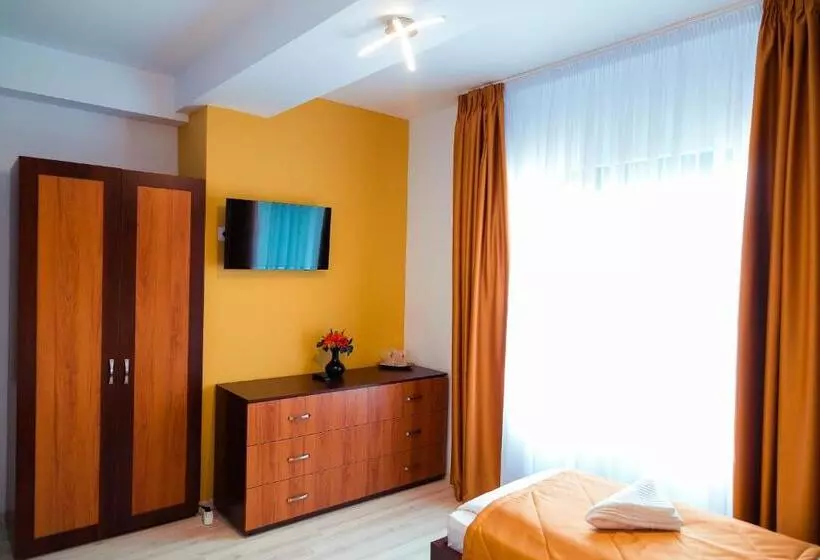 Hotelli Pensiune Confort Morosanu