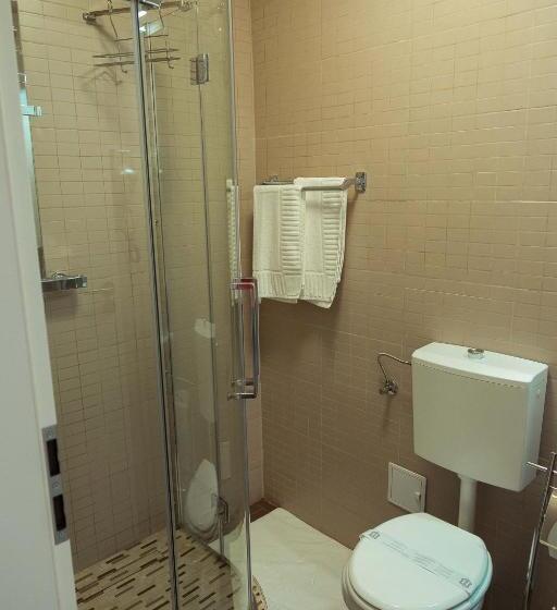 فندق Pensiune Confort Morosanu