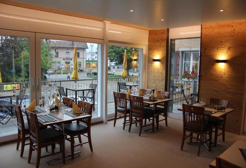 호텔 / Restaurant Post