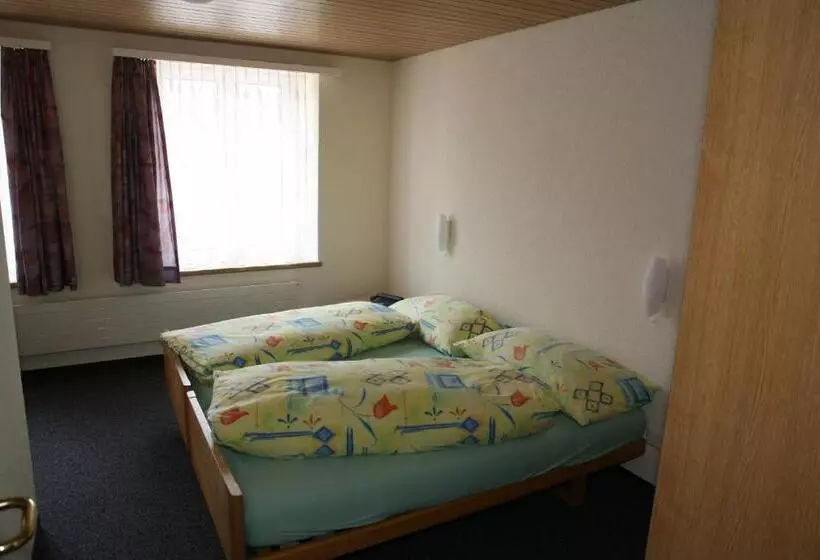 ホテル / Restaurant Post