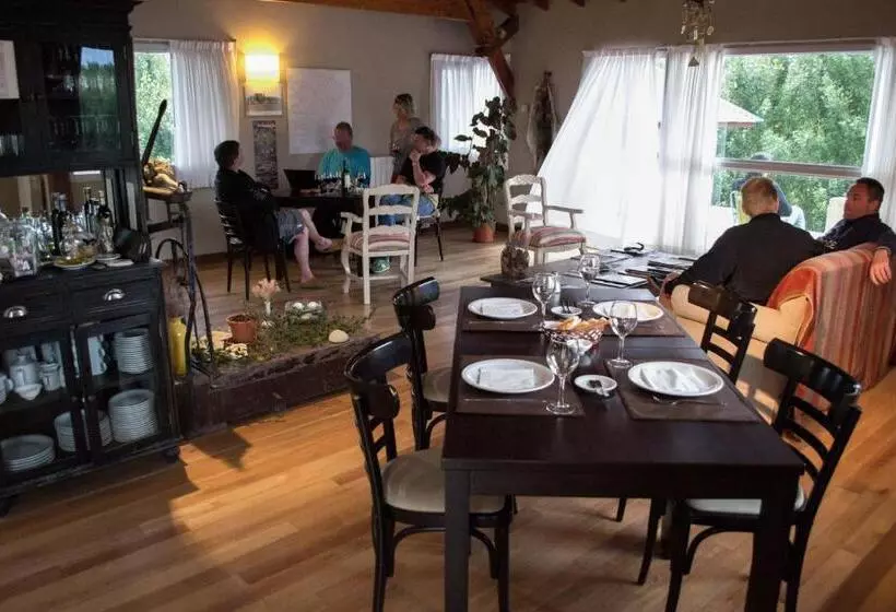 ホテル Rio Tarde Casa Patagonica