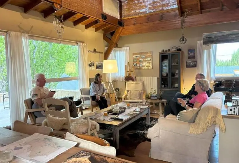 ホテル Rio Tarde Casa Patagonica