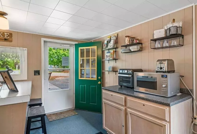 Hotelli South Arm Retreats Combined Units 1 To 5