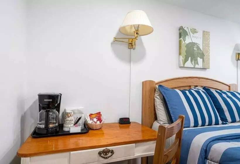 Hotelli South Arm Retreats Combined Units 1 To 5