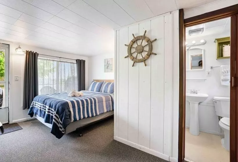 Hotelli South Arm Retreats Combined Units 1 To 5